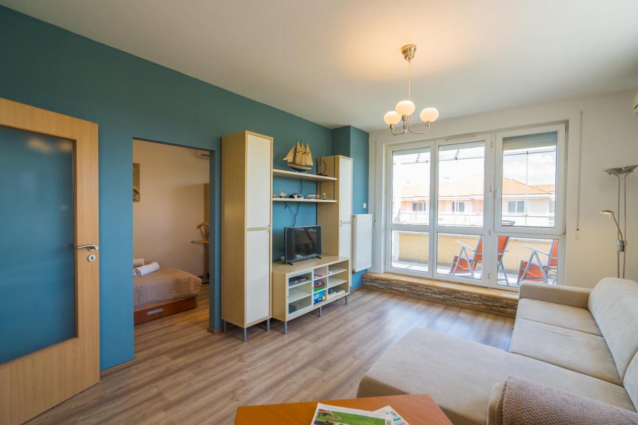 Myflat All-Season Apartment Siófok Exteriör bild
